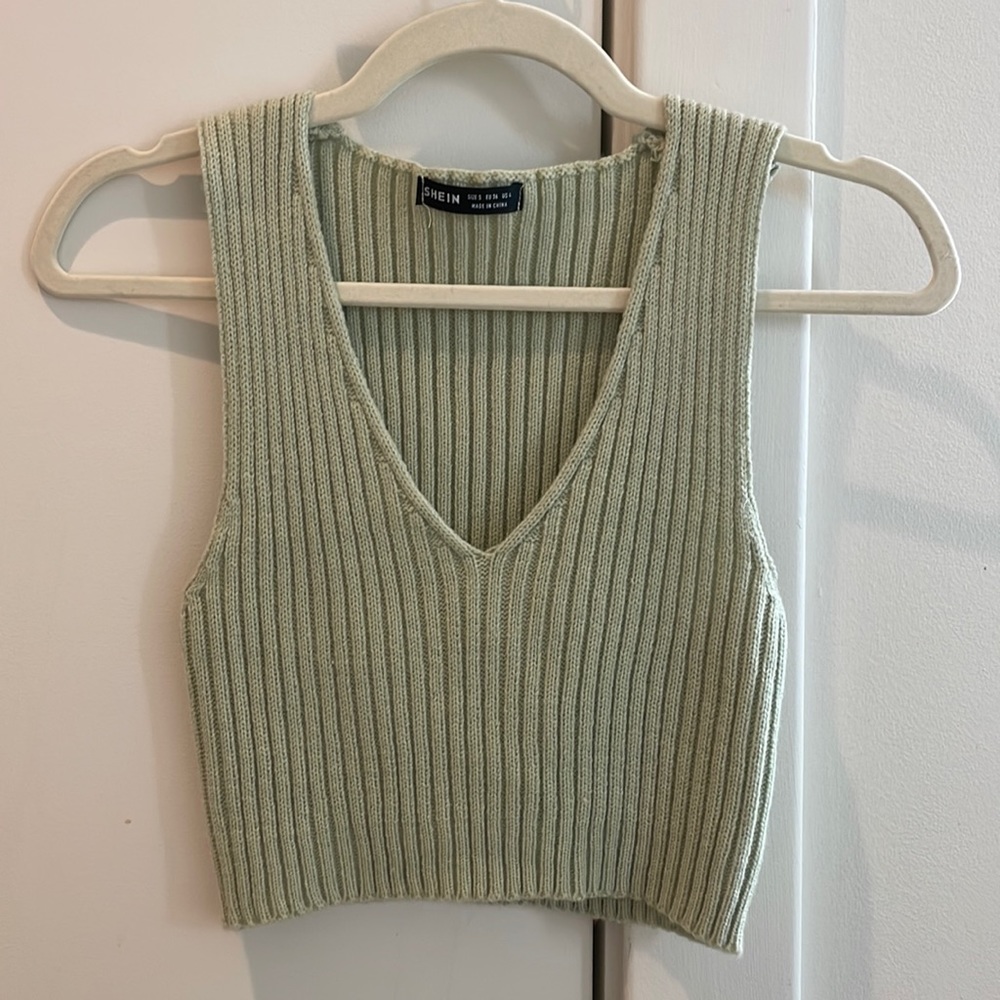 Ribbed Knit Crop Top